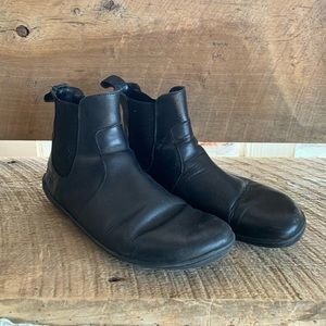 Vivobarefoot Fulham boots. Woman’s size 41.